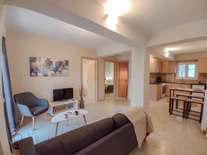 Cozy Modern Apartment Ιωάννινα Εξωτερικό φωτογραφία